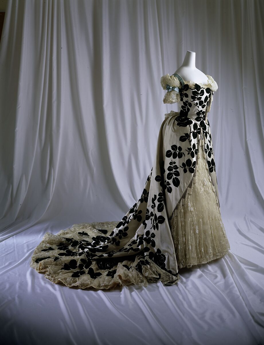 Evening dress, House of Worth  French, silk, cotton, glass, French