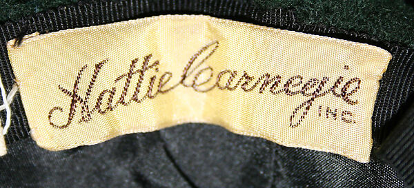 Hat, Hattie Carnegie (American (born Austria), Vienna 1889–1956 New York), wool, feathers, silk, American