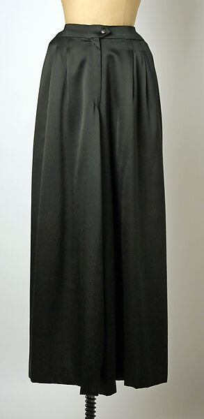 Evening ensemble, (a–c) House of Chanel (French, founded 1910), (a) wool, cotton; (b) gilt metal, rhinestones, faux pearls; (c) silk; (d, e) leather, silk, French