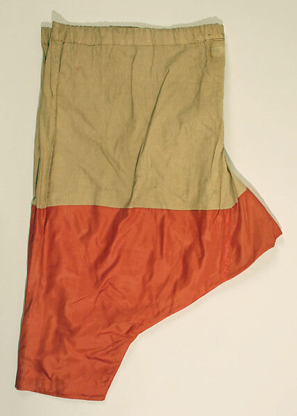 Ensemble, (a) wool, cotton, metal
(b) silk
(c) silk, bast fiber
(d) silk, fur, cotton, paper
(e, f) wool, cotton, leather
(g, h, i) cotton, wool
(j) cotton, bone, wood, metal, leather, Tibet