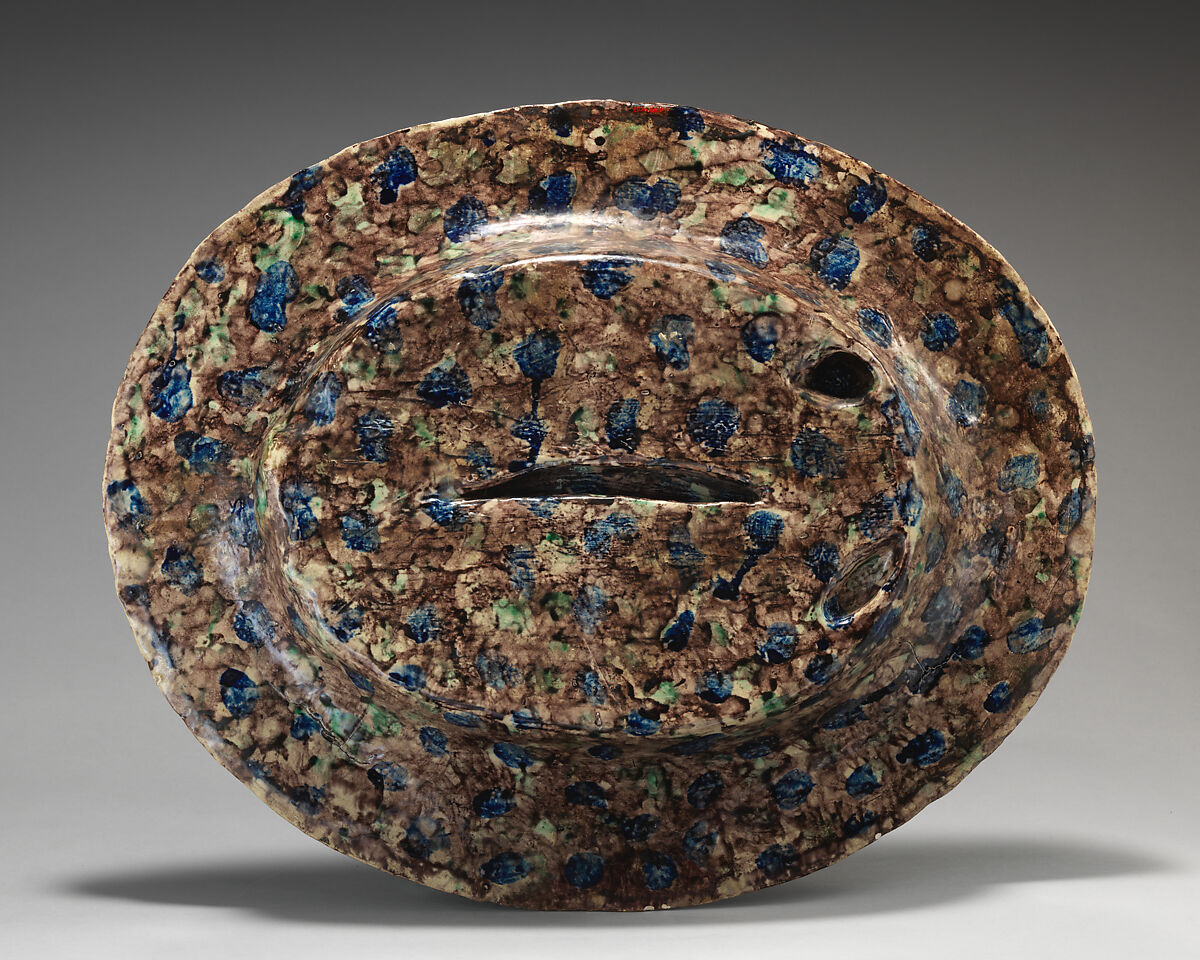 Medium oval basin with fish, bark, and fall leaves, Charles-Jean Avisseau (French, Tours 1796–1861 Tours), Glazed earthenware, French