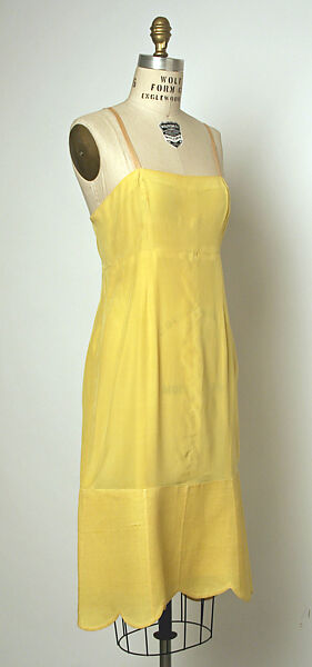 Evening dress, House of Balenciaga (French, founded 1937), silk, French