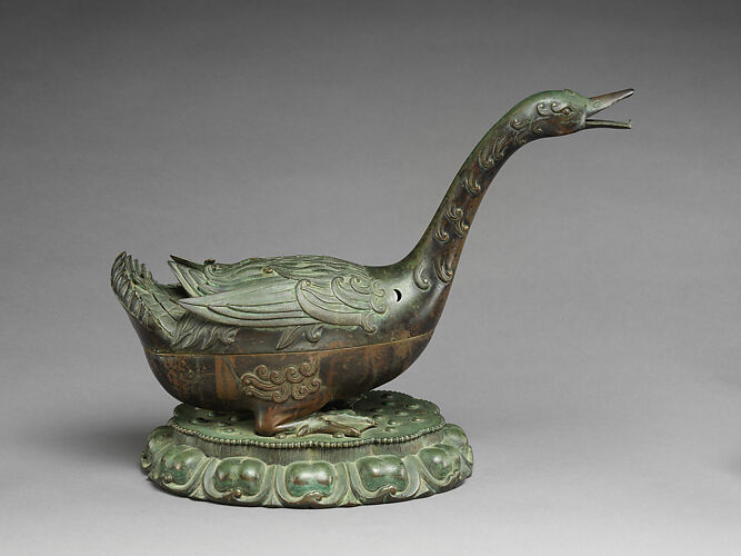 Incense burner in the shape of a goose
