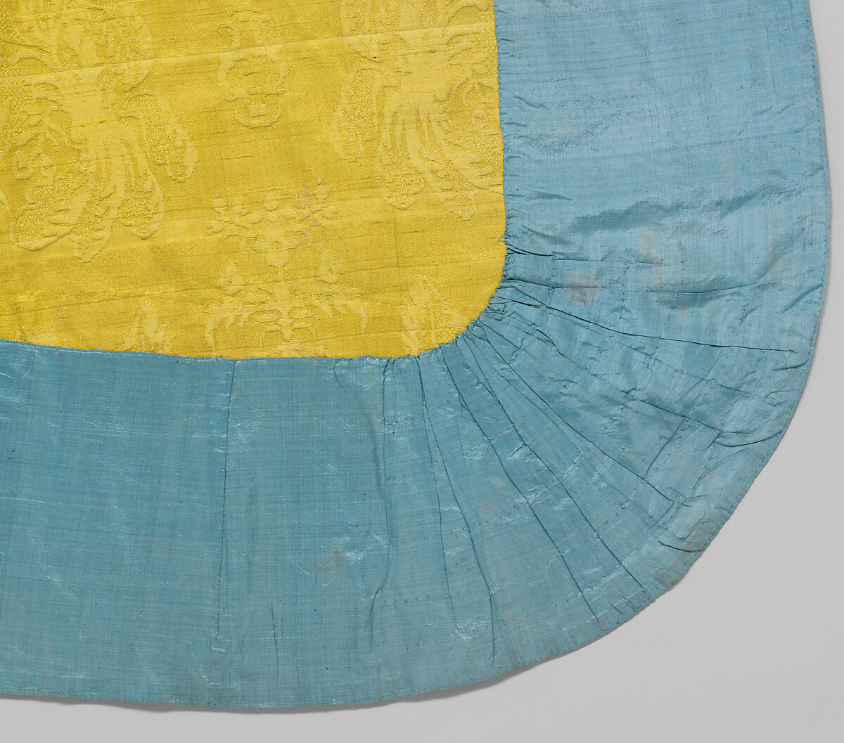 Robe à la Circassienne, silk, probably Italian