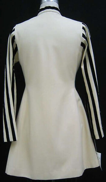 Dress, Thea Porter (British (born Israel), Jerusalem 1927–2000 London), silk (?) or silk blend, British