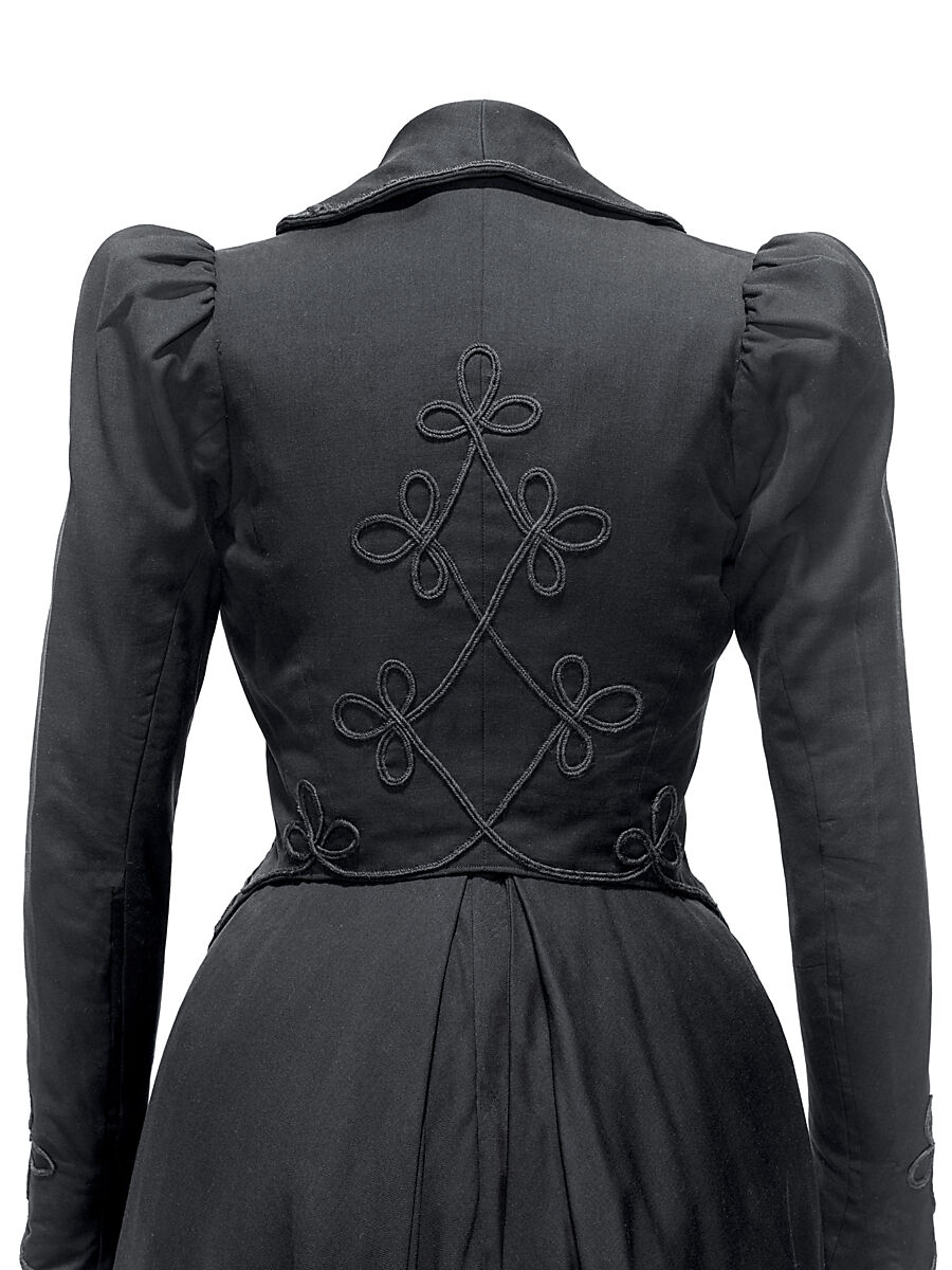 Suit, wool
c) cotton, American