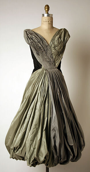 Evening dress, Madame Grès (Germaine Émilie Krebs) (French, Paris 1903–1993 Var region), silk, French 