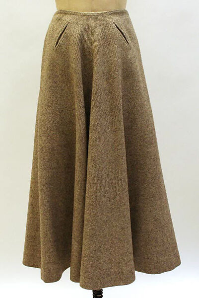 Suit, Madame Grès (Germaine Émilie Krebs) (French, Paris 1903–1993 Var region), wool, mother-of-pearl, French