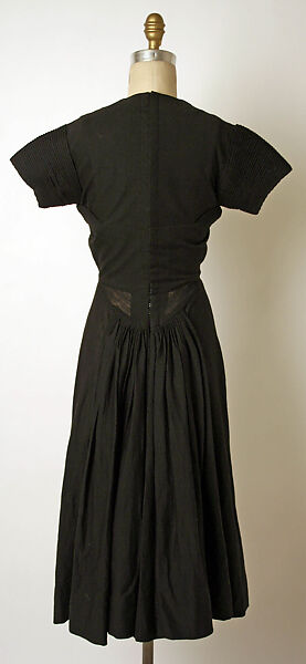 Dress, Madame Grès (Germaine Émilie Krebs) (French, Paris 1903–1993 Var region), wool, French