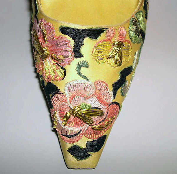 Pumps, House of Dior (French, founded 1946), silk, leather, metallic thread, plastic, French