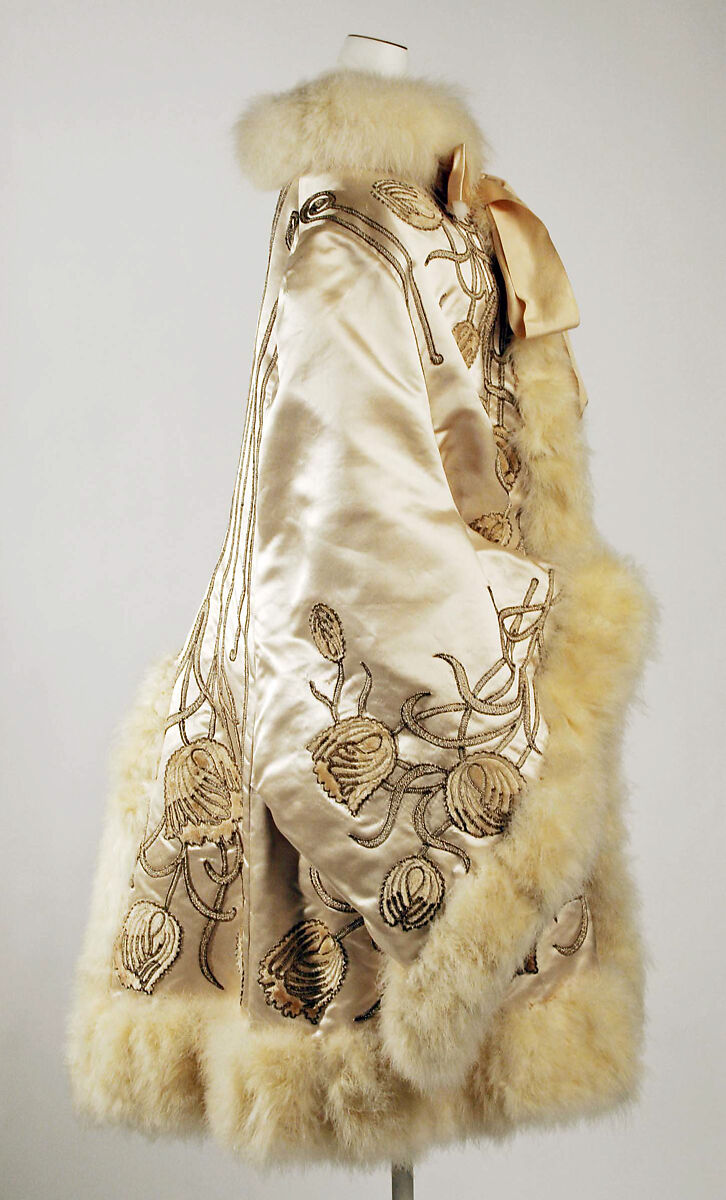 Opera cloak, Maison Pingat (French), silk, fur, feathers, metal, French