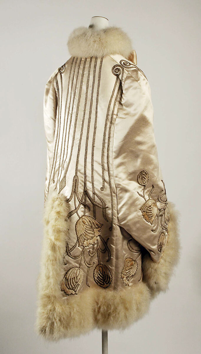 Opera cloak, Maison Pingat (French), silk, fur, feathers, metal, French 
