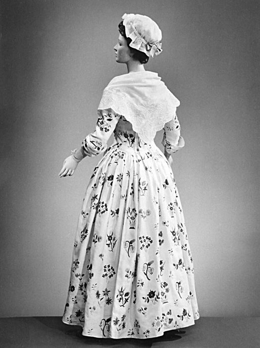 Robe à l'anglaise, linen, silk, British