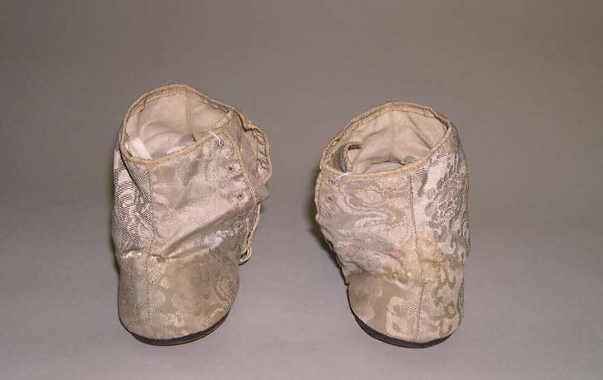 Slippers, silk, leather, European