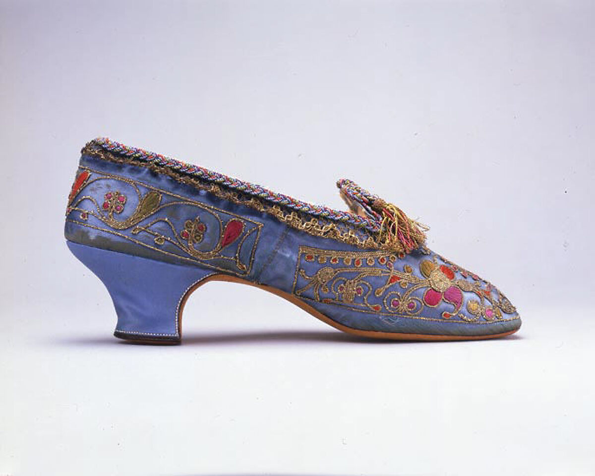 comienzo Grave Hueso Shoes in The Costume Institute | Essay | The Metropolitan Museum of Art |  Heilbrunn Timeline of Art History