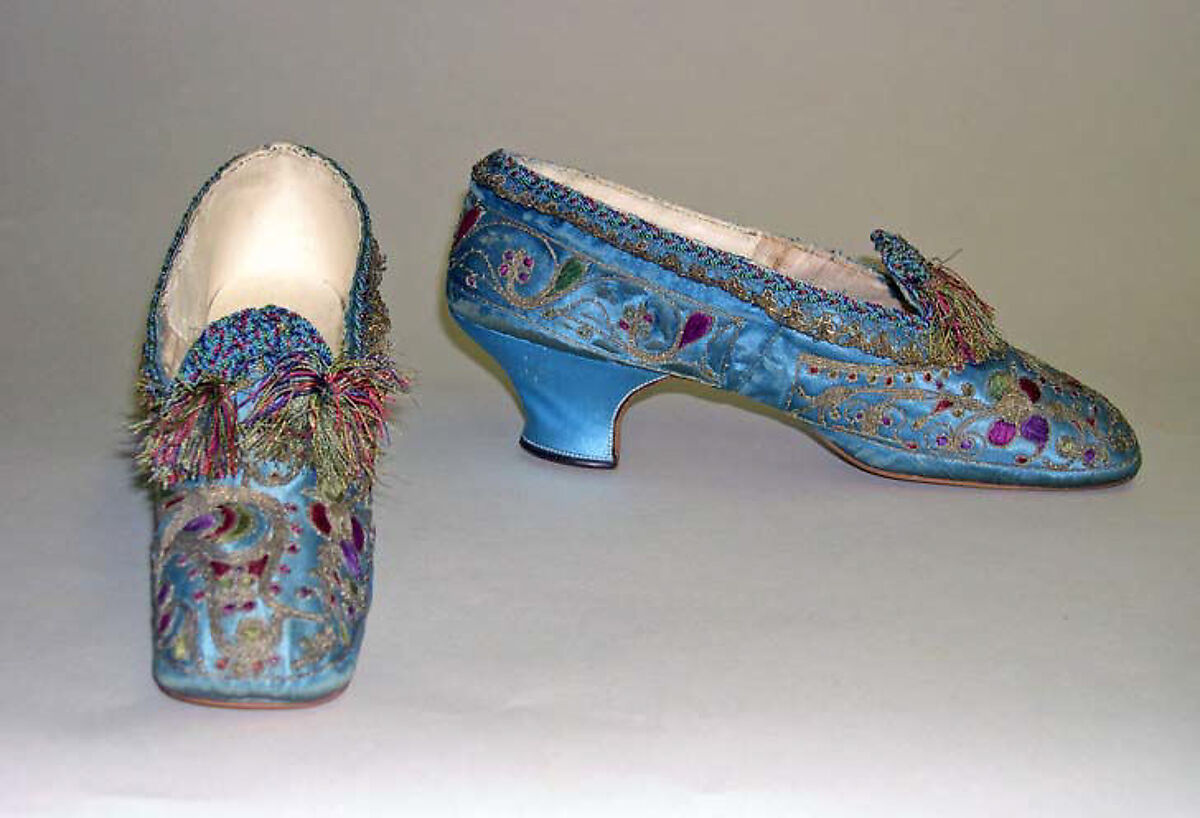 Pumps, silk, metal thread, French