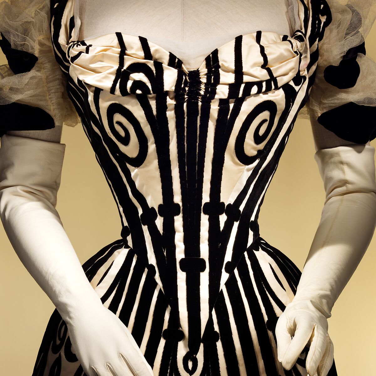 Evening dress, House of Worth (French, 1858–1956), silk, French