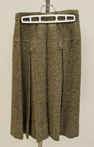 Suit, Edward Molyneux (French (born England), London 1891–1974 Monte Carlo), wool, silk, French