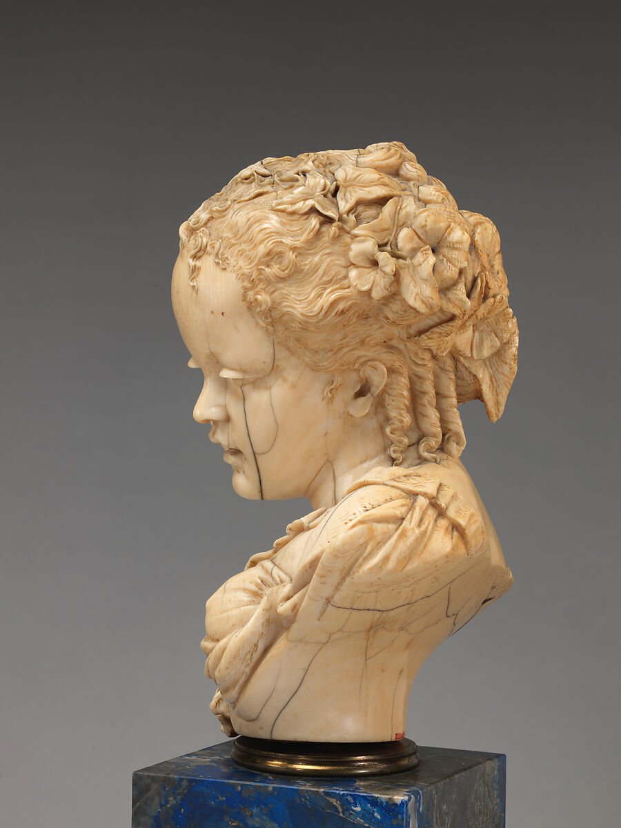Bust of a girl (Flora?), Ivory, carved and chiseled; socle: sodalite with molded bronze base (not original, French, possibly Dieppe