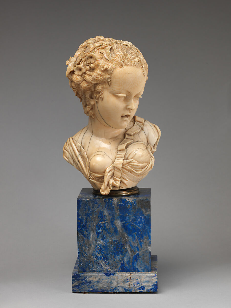 Bust of a girl (Flora?), Ivory, carved and chiseled; socle: sodalite with molded bronze base (not original, French, possibly Dieppe