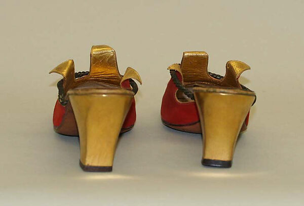 Mules, leather, metallic, American or European