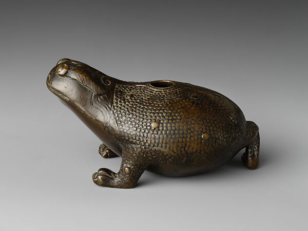 Water dropper in the shape of a three-legged toad, Copper alloy, China