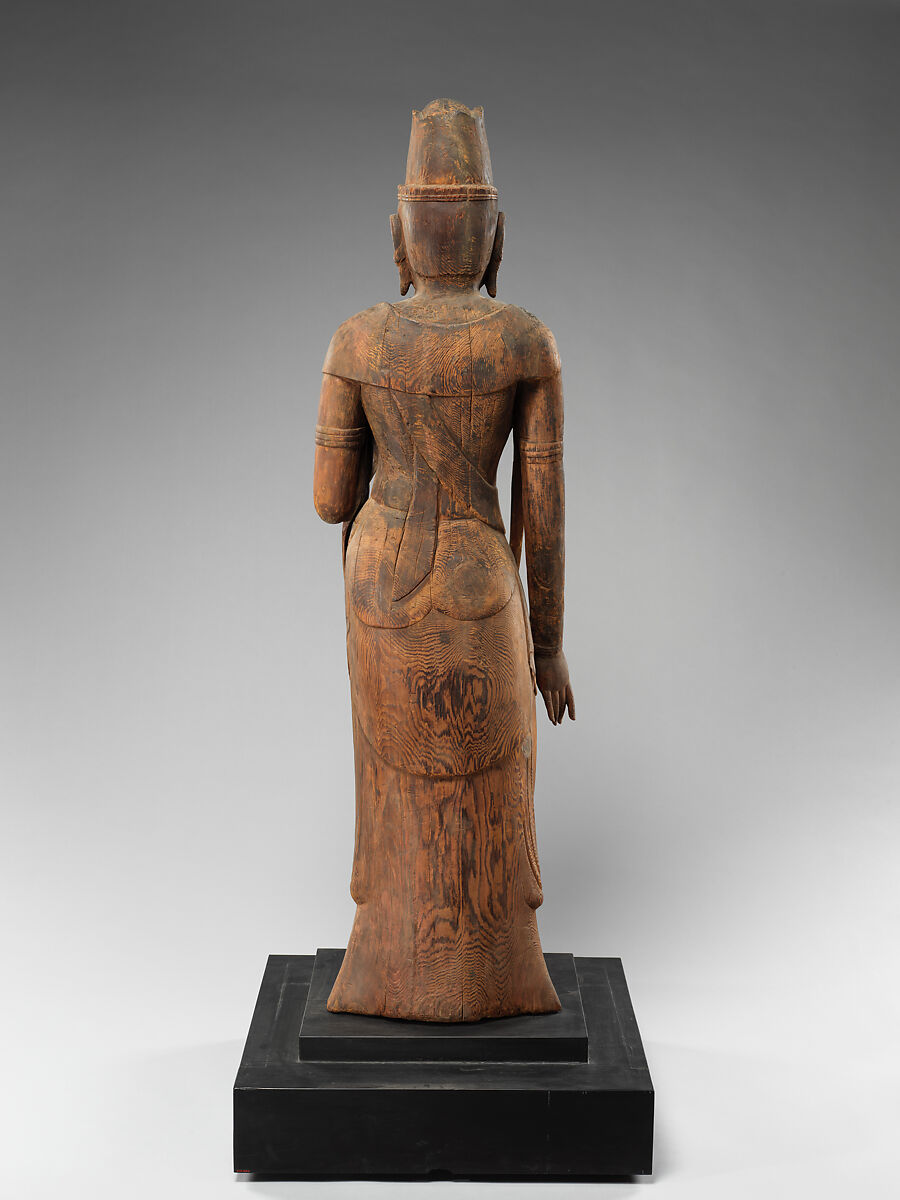 The Bodhisattva Kannon (Avalokiteshvara), Cypress wood; single-block construction (ichiboku-zukuri), Japan