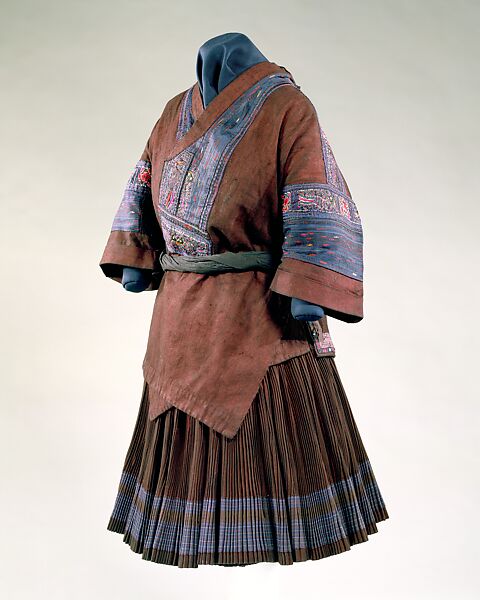 Ensemble, linen, hemp, silk, metal, China (Miao-Geyi) 