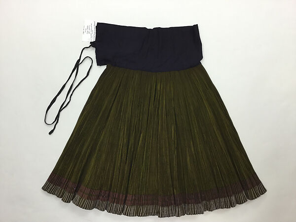 Ensemble, (a–c) cotton
(d) silk, cotton, China (Miao)