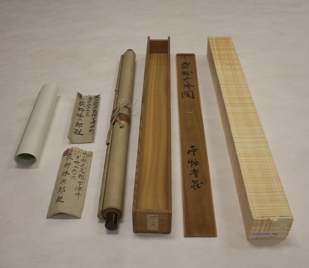 Viewing a Waterfall, Kushiro Unsen 釧雲泉 (Japanese, 1759–1811), Hanging scroll; ink and color on paper, Japan