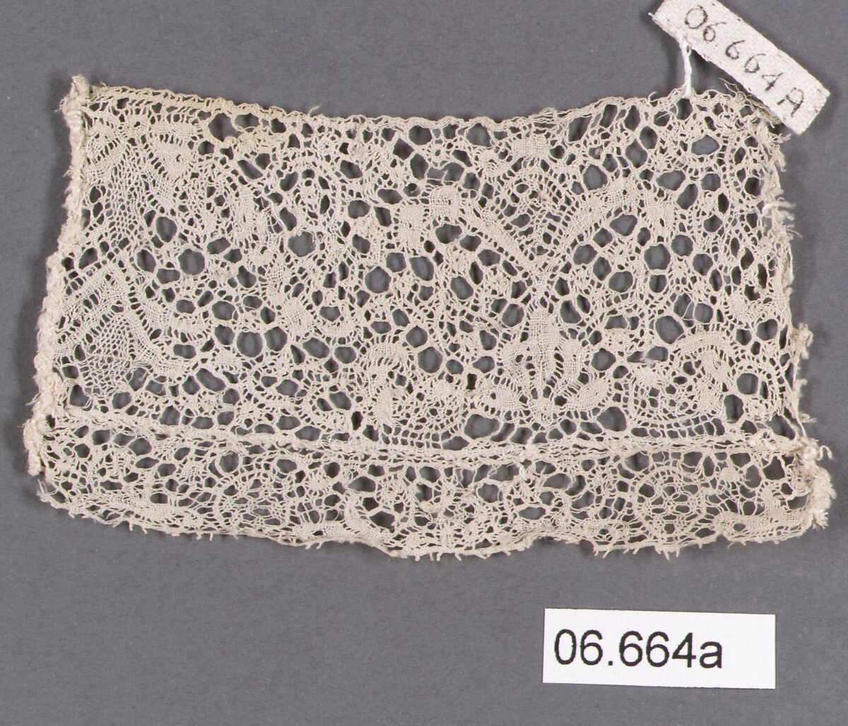 Fragment of bobbin lace, Bobbin lace, French