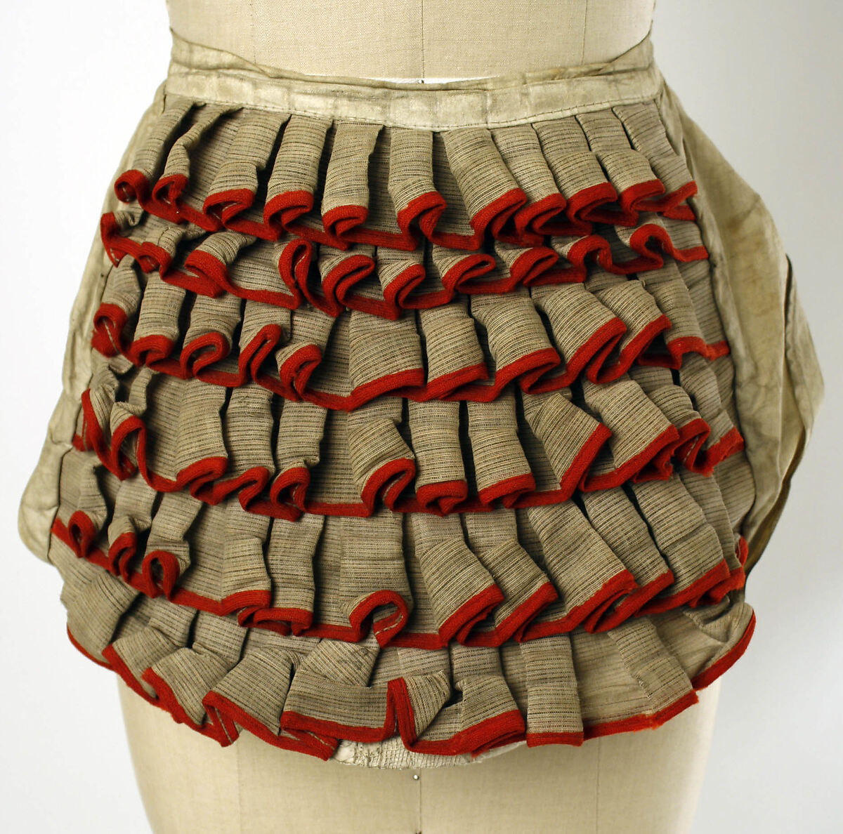 Bustle, [no medium available], European