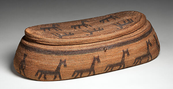 Lidded basket