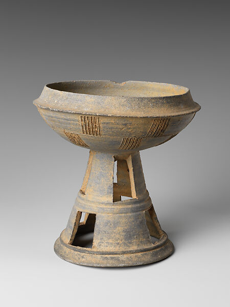 Pedestal dish, Stoneware, Korea