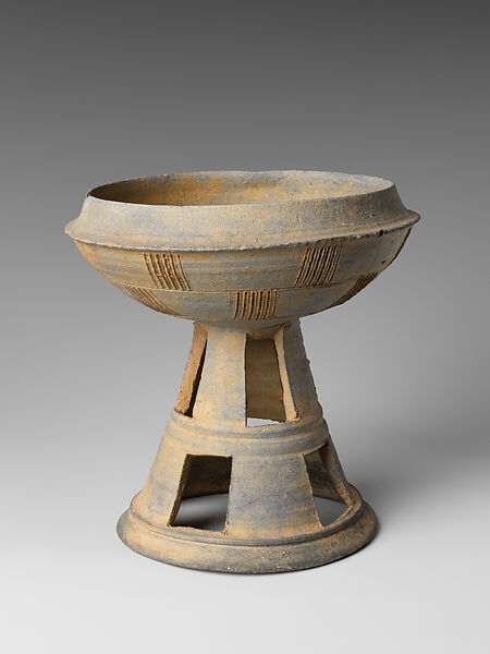 Pedestal dish, Stoneware, Korea