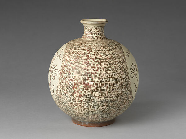 Bottle, Lee Kyu-tak (Korean, born 1961), Stoneware with white slip, Korea