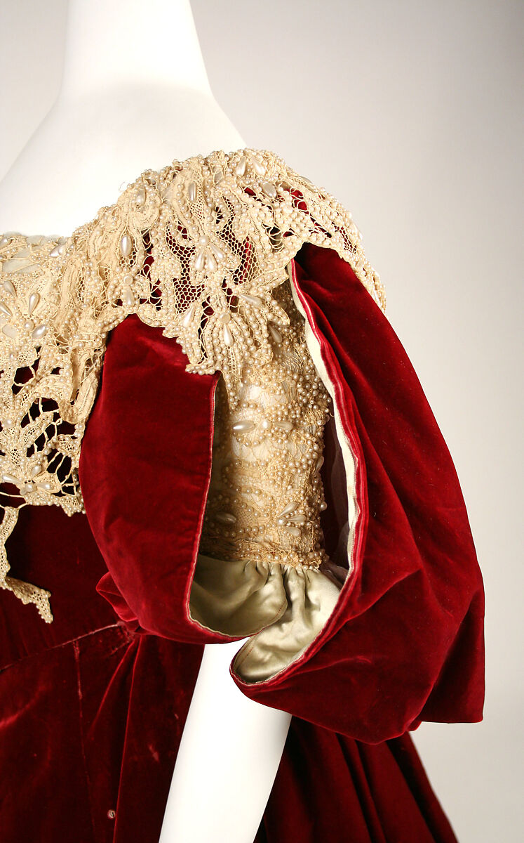 Evening dress, House of Worth (French, 1858–1956), silk, French