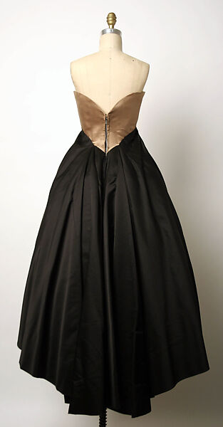 Ball gown, Arnold Scaasi (American, born Montreal, Canada, 1931–2015), silk, pelon, boning, American