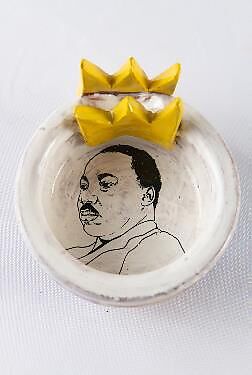 Crown Ashtray (MLK), Roberto Lugo  American, Glazed ceramic