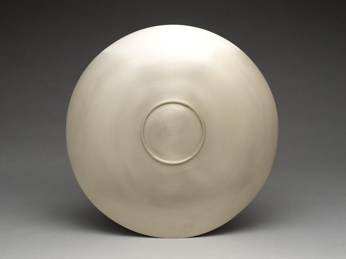 Draw a Circle, Kim Hyunju (Korean, born 1979), Mother-of-pearl and nickel, Korea