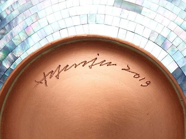 Draw a Circle, Kim Hyunju (Korean, born 1979), Mother-of-pearl and copper, Korea