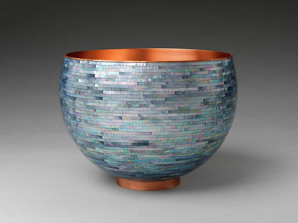 Draw a Circle, Kim Hyunju  Korean, Mother-of-pearl and copper, Korea