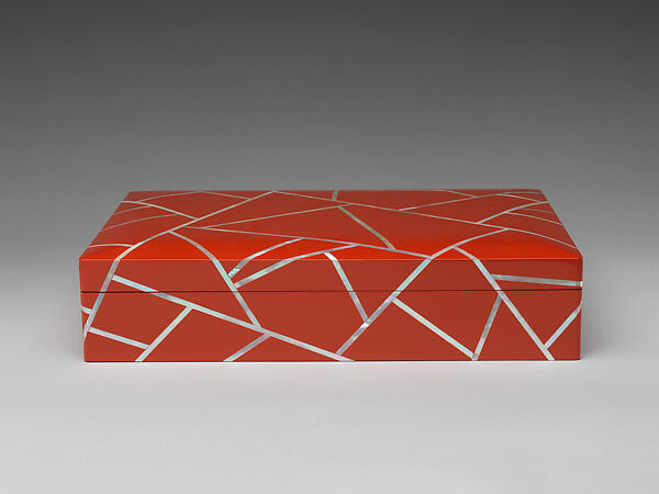 Box with crackle design, Sohn Daehyun (Korean, born 1949), Ottchil lacquer, wood, hemp, and mother-of-pearl, Korea