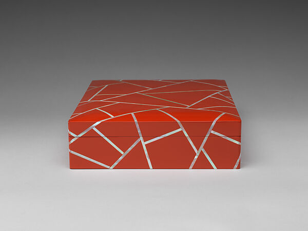 Box with crackle design, Sohn Daehyun (Korean, born 1949), Ottchil lacquer, wood, hemp, and mother-of-pearl, Korea