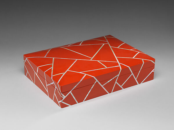 Box with crackle design, Sohn Daehyun (Korean, born 1949), Ottchil lacquer, wood, hemp, and mother-of-pearl, Korea 