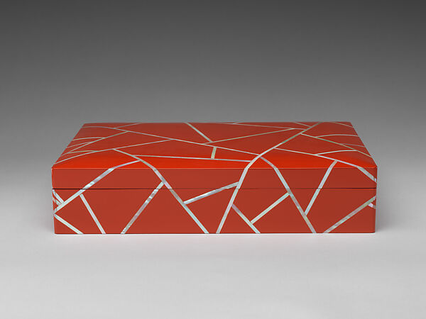 Box with crackle design, Sohn Daehyun (Korean, born 1949), Ottchil lacquer, wood, hemp, and mother-of-pearl, Korea