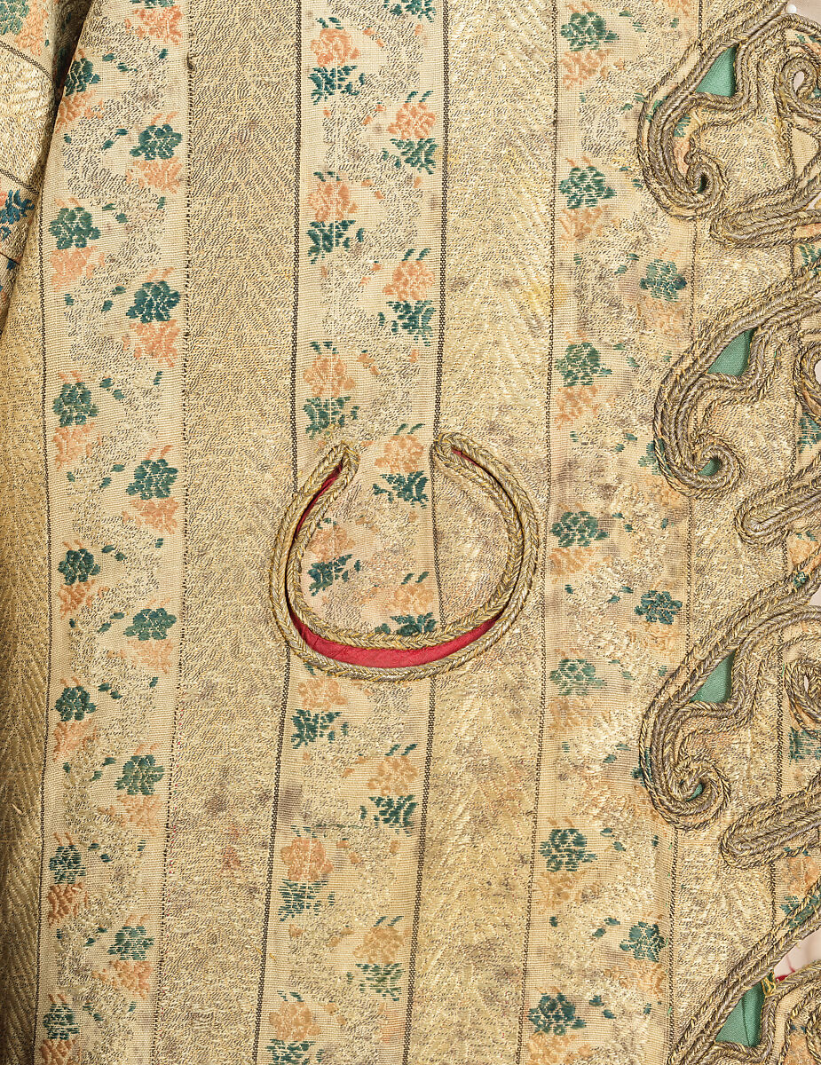 Uçetek Entari, Metal wrapped thread; brocaded