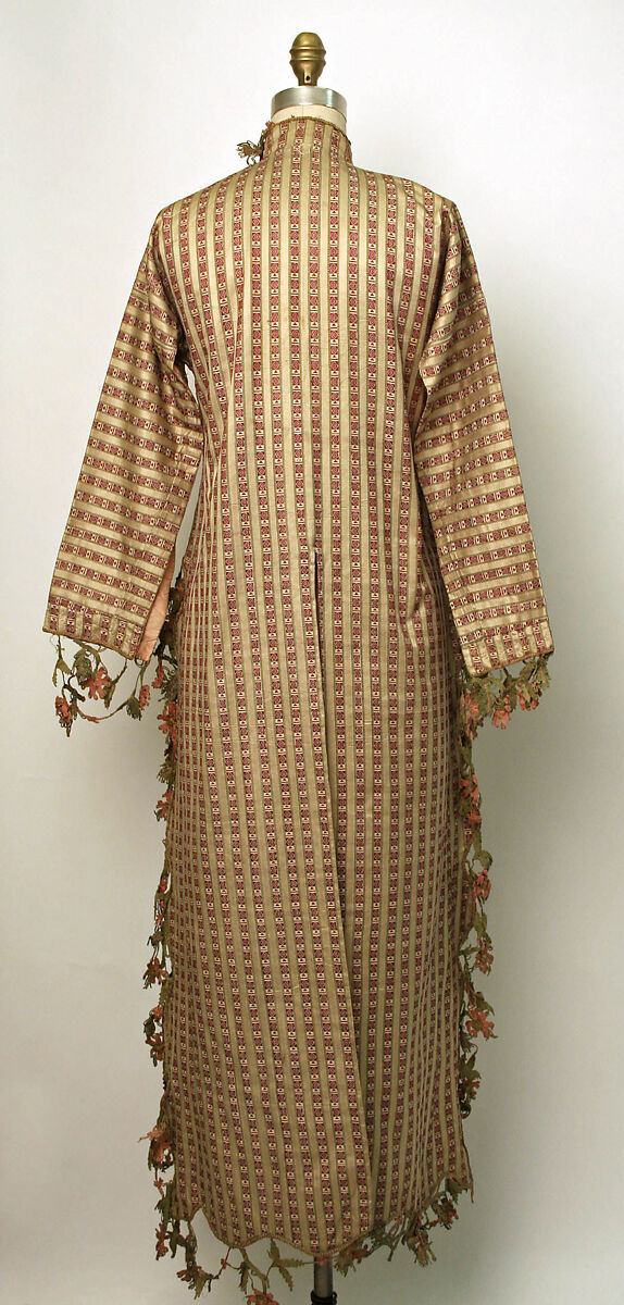 Dort Etek Entari, Silk