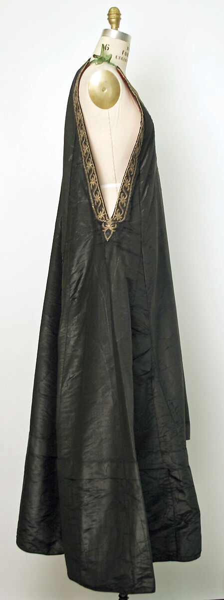 Dress, Silk, cotton, metal wrapped thread; embroidered