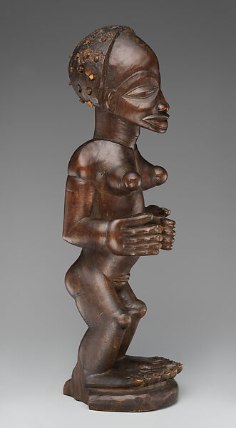 Commemorative female figure, Chokwe artist, Wood, hair remnants, Chokwe